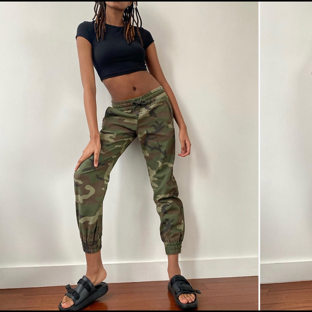 Aritzia tna camo alix pant sz 6